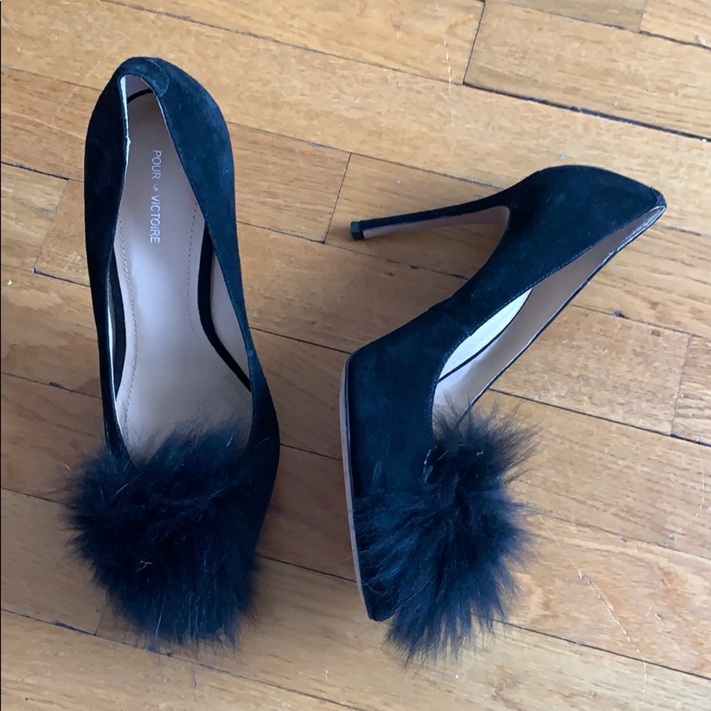 Pour la Victoire Pom Pom heels